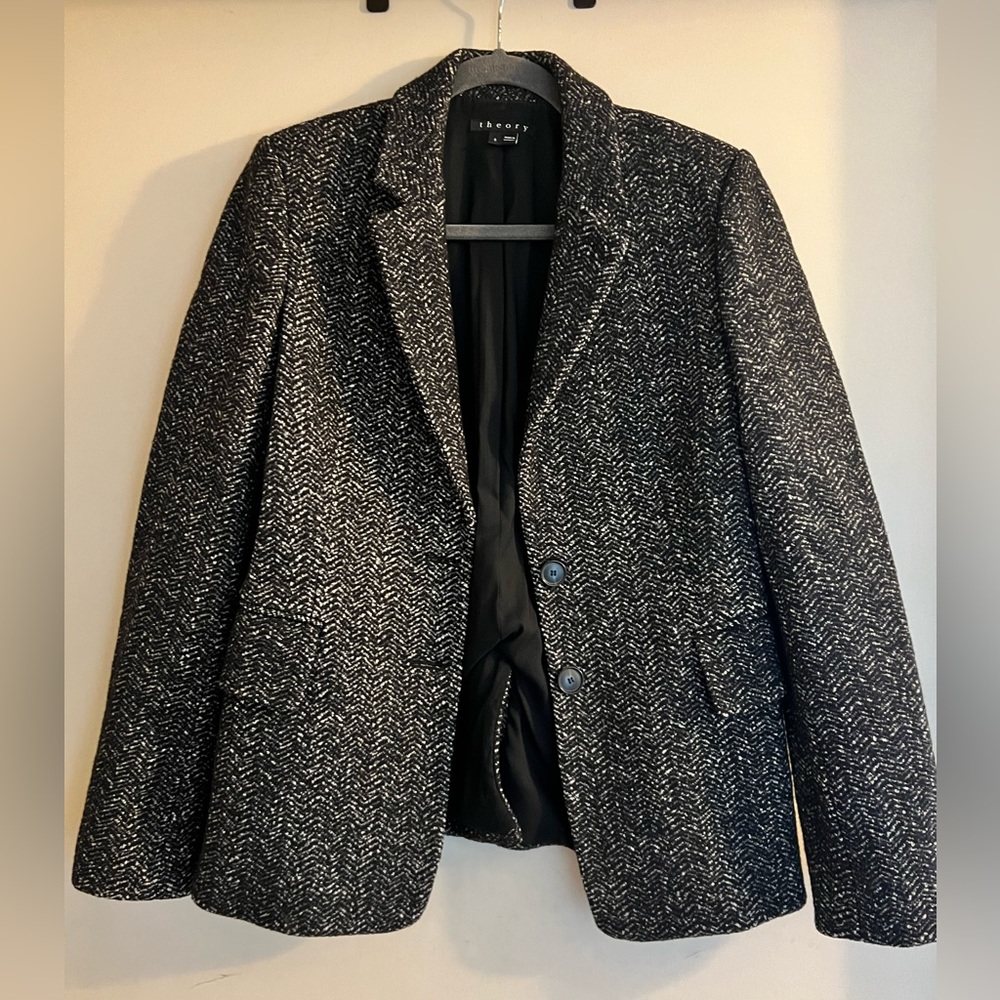 Theory black wool blazer size 8